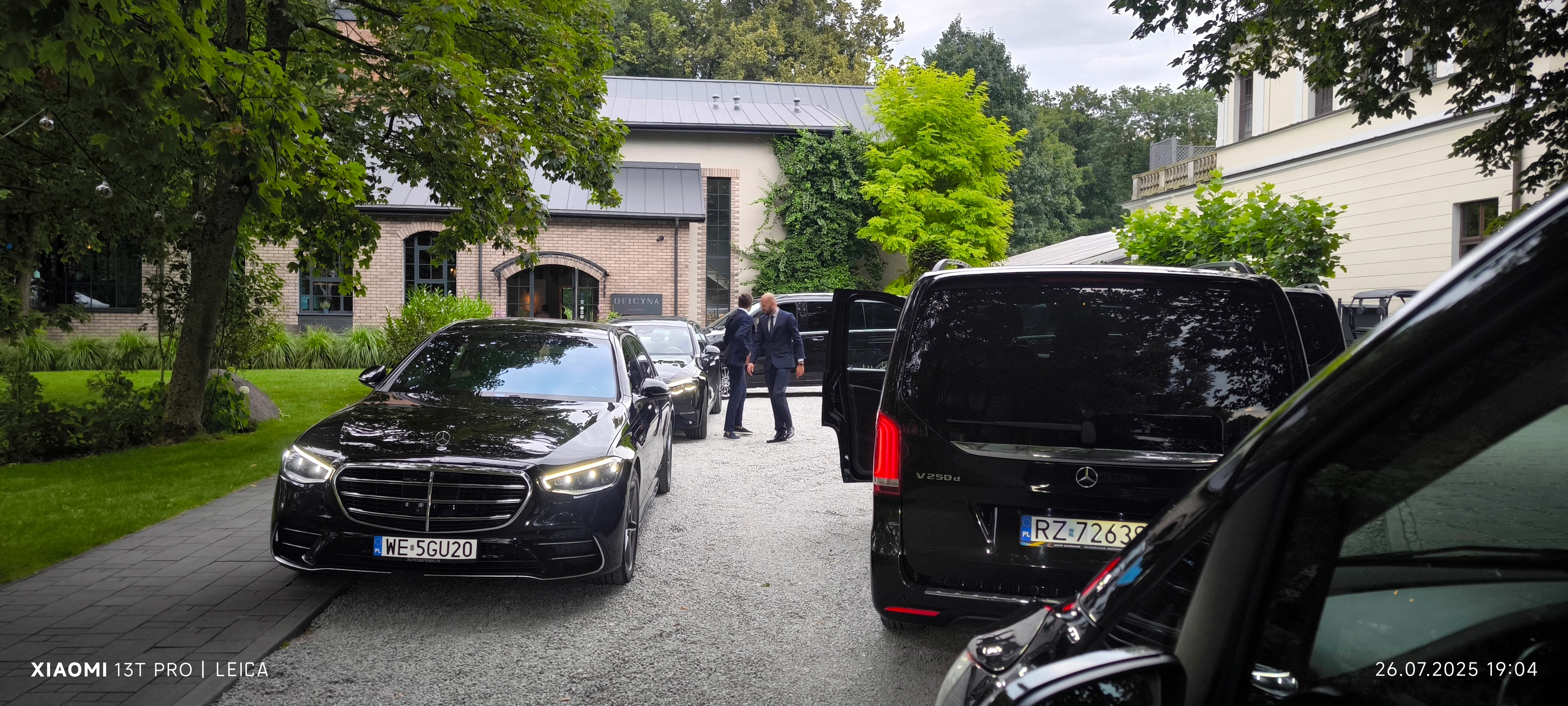 Transport gości wydarzenia - Mercedes klasy S i van klasy V